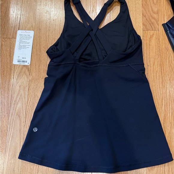lululemon Stash N Run Tank- Black Tank- Size 4- Great Condition - Picture 5 of 11